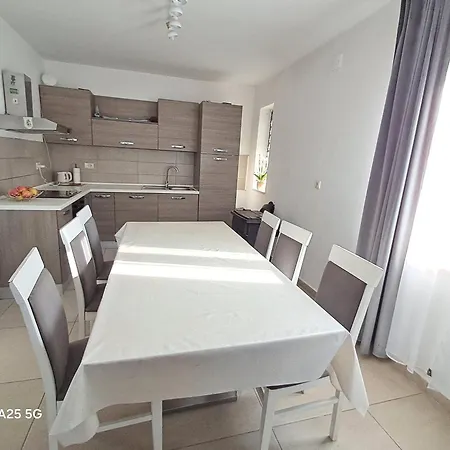 Tonci Tribunj (Sibenik-Knin)