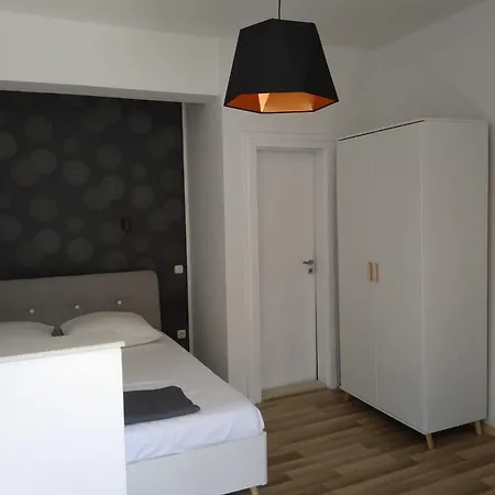 Tonci Tribunj (Sibenik-Knin)