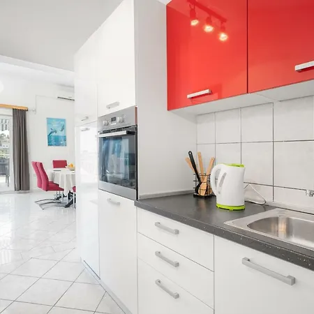 Tonci Apartment *