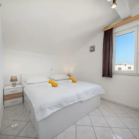 Tonci Tribunj (Sibenik-Knin)