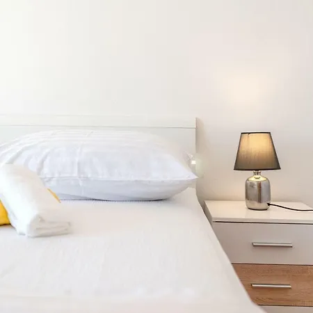 Tonci Apartment *