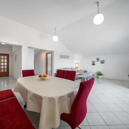 Apartment Tonci *