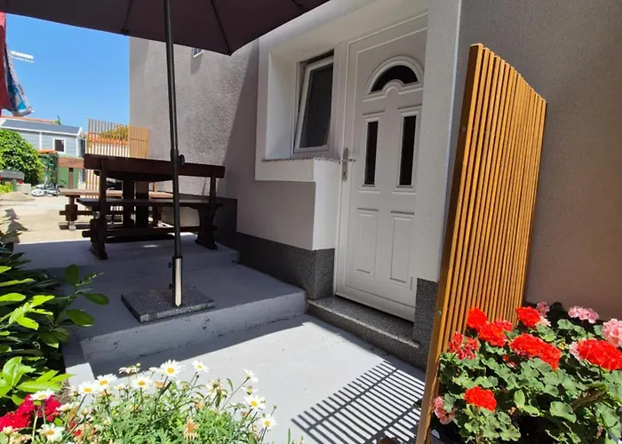 Tonci * Трибунь